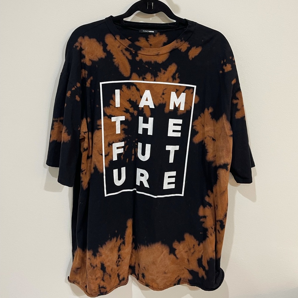 FashionNova - I AM THE FUTURE T-Shirt